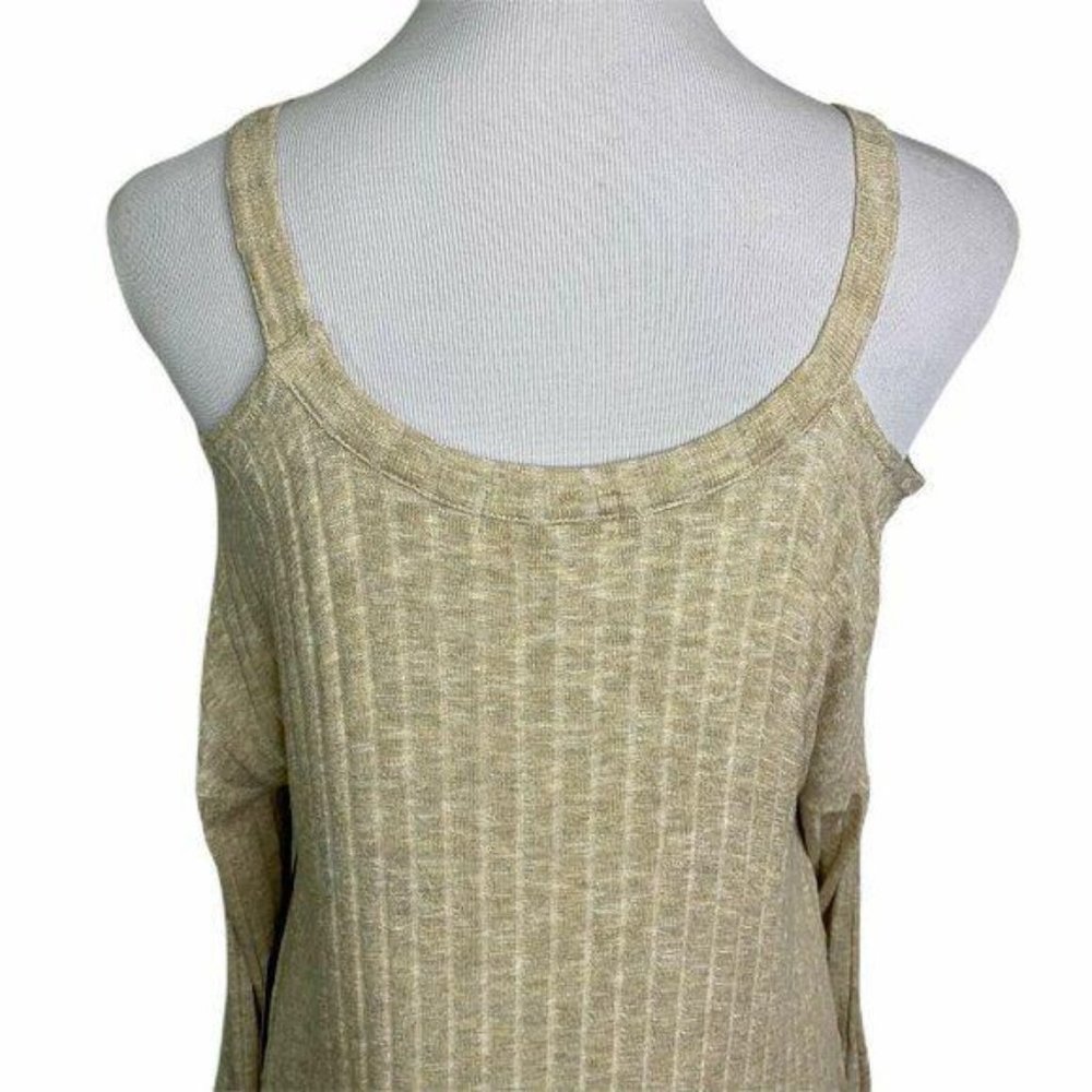 New Prospects Ribbed Cold Shoulder Sweater - Picture 6 of 8